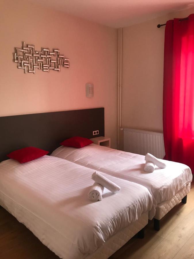 Logis Le Provencal Hotell Euville Eksteriør bilde