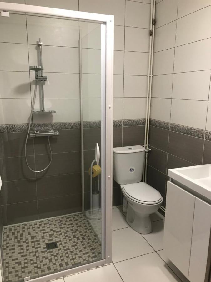 Logis Le Provencal Hotell Euville Eksteriør bilde