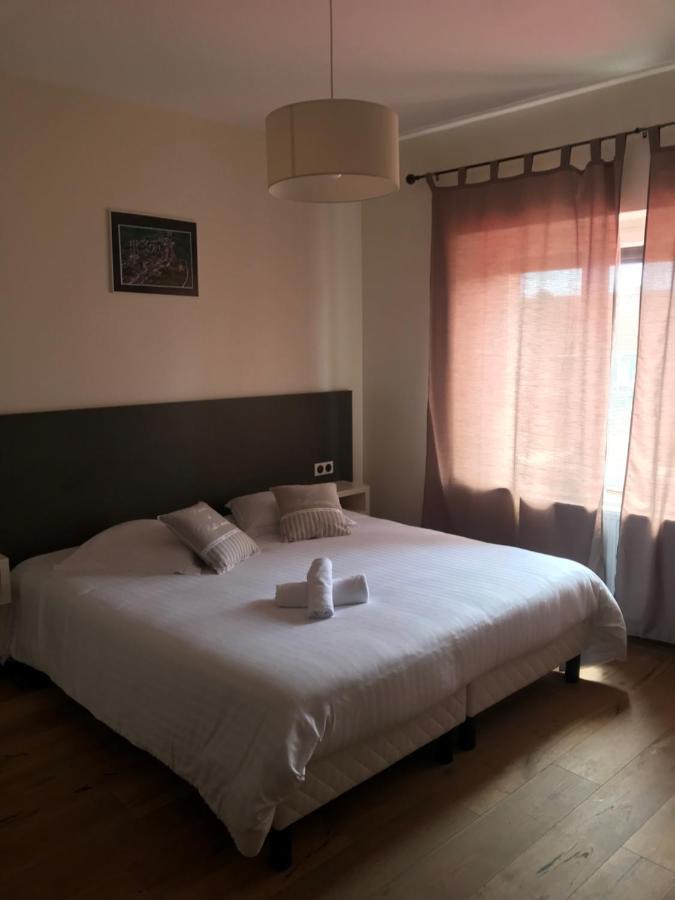 Logis Le Provencal Hotell Euville Eksteriør bilde
