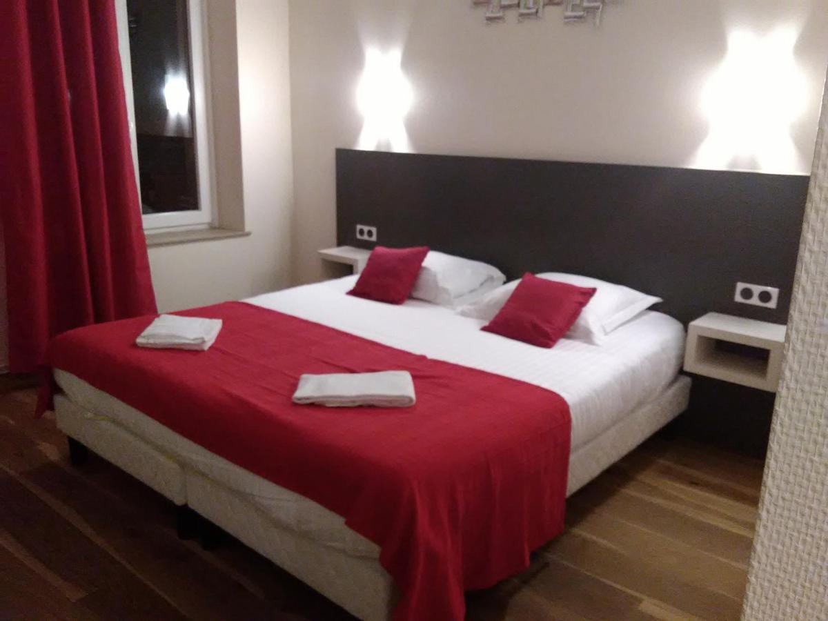 Logis Le Provencal Hotell Euville Eksteriør bilde